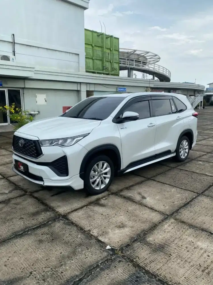 KM 11 RIBU TOYOTA INNOVA ZENIX V MODELISTA  2024