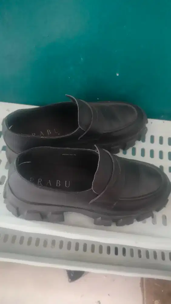 Sepatu Wanita Perabu ukuran 39-400Kulit Asli