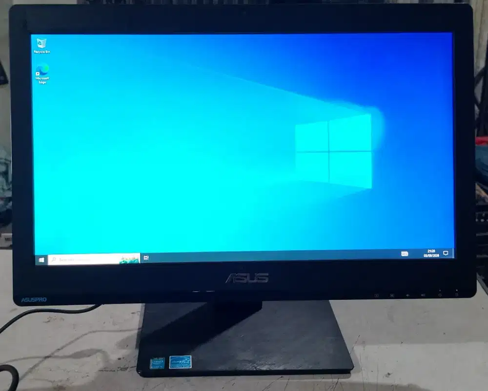 Komputer all in one i5-4460s ram 8gb HDD 500gb windows 10 pro 64bit