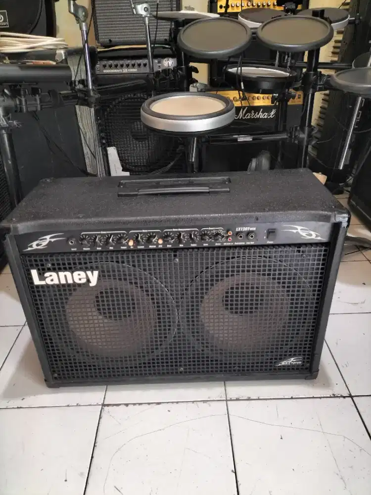 ampli Gitar Laney lx120twin
