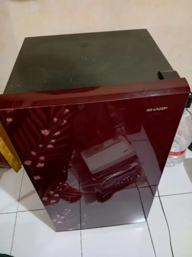 Kulkas 1 Pintu Sharp Original Mulus Normal Baca Deskripsi