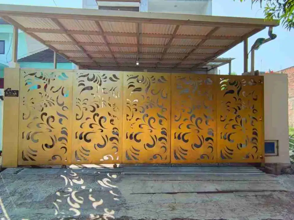 Rumah ada kolam renang arcamanik 2.5 lantai dekat dengan spot jabar