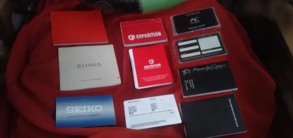Di jual wa dan hp yg butuh dan minat bisa cod di antar di kirim  jnt