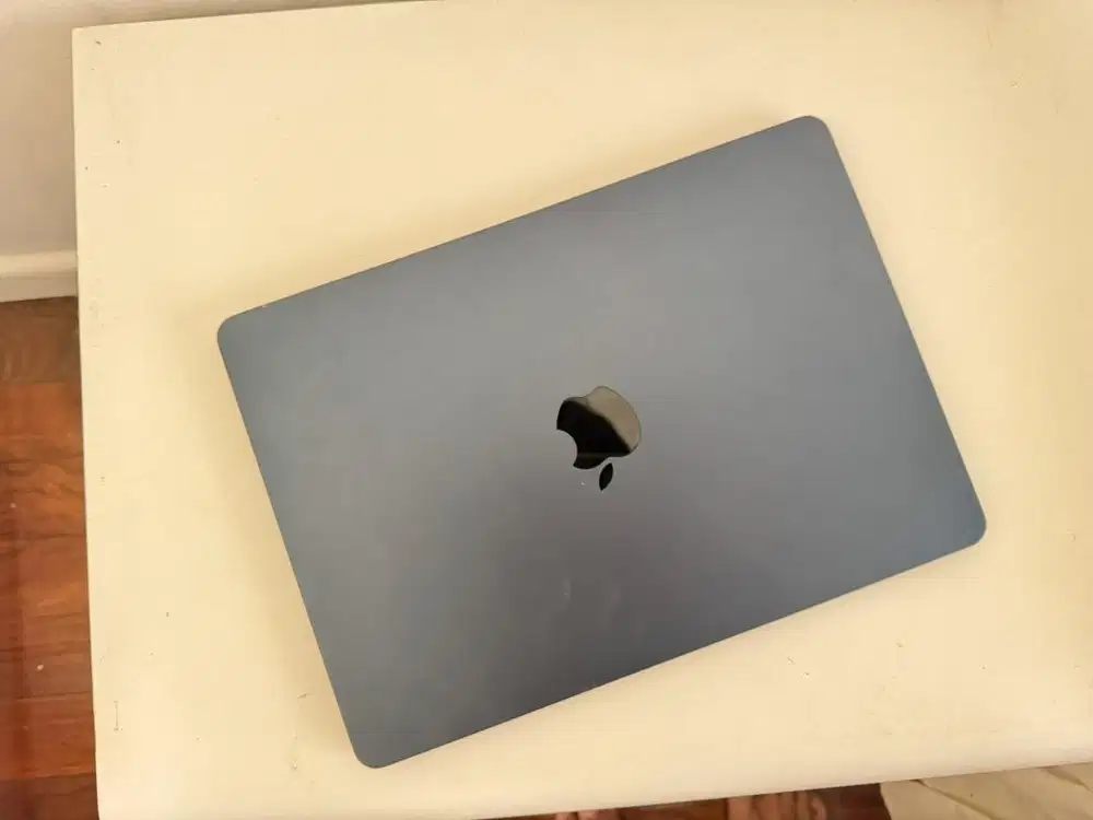Apple Macbook Air M2 8/256 GB