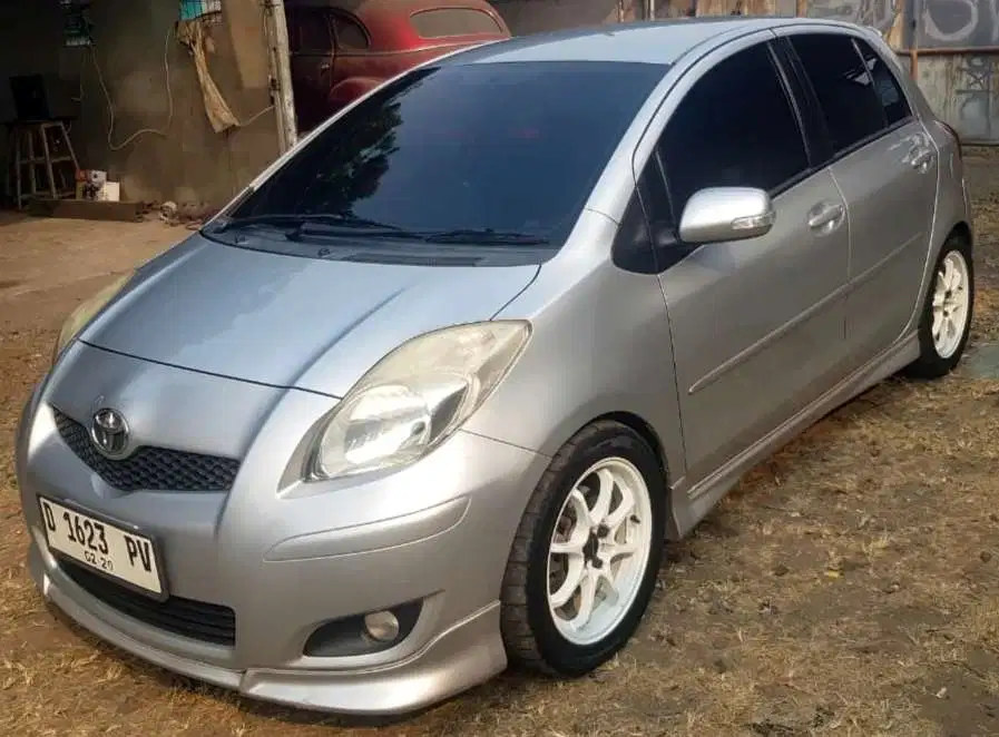 Toyota Yaris 2012 Bensin