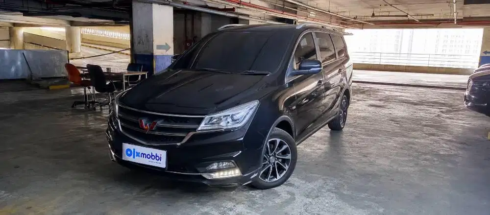 Wuling Cortez 1.8 C Bensin-AT 2018