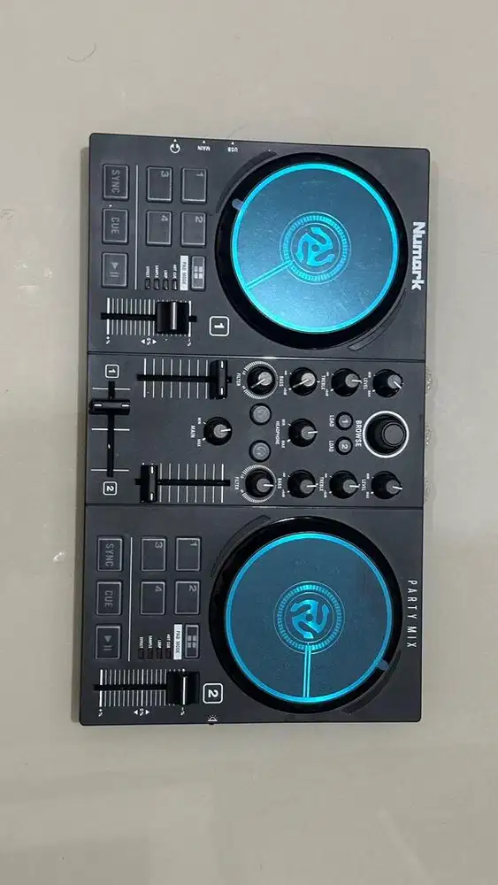 NuMark Mk1 DJ Controller