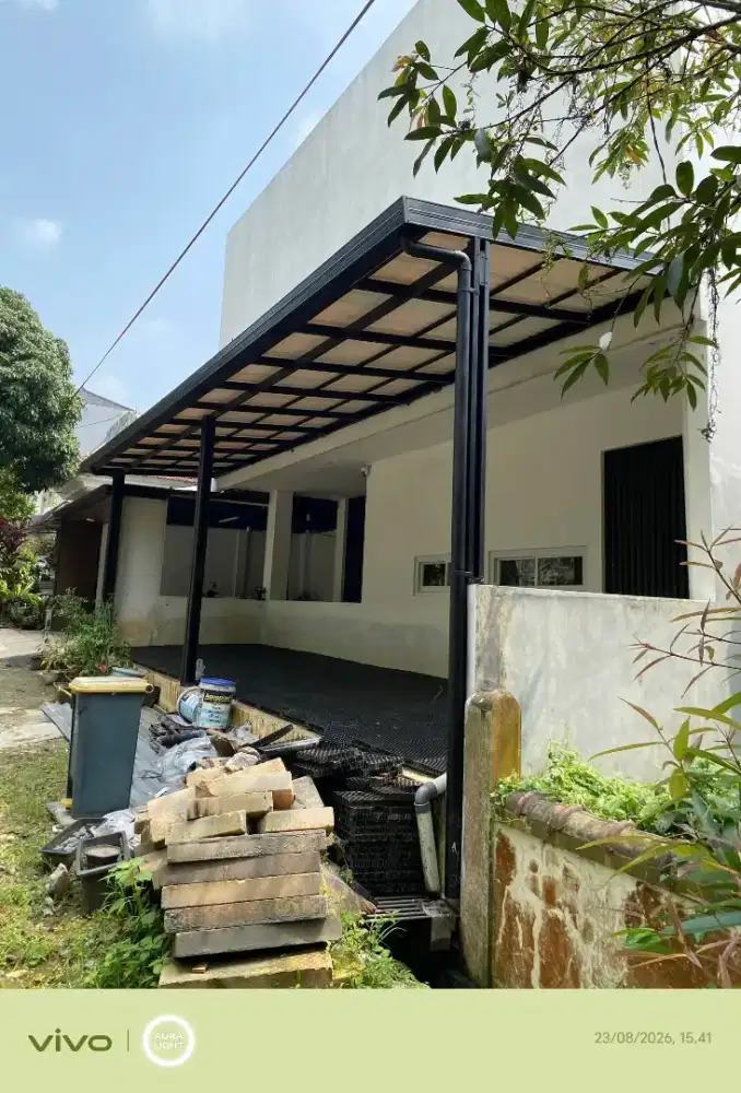 Kanopi baja ringan dan garasi