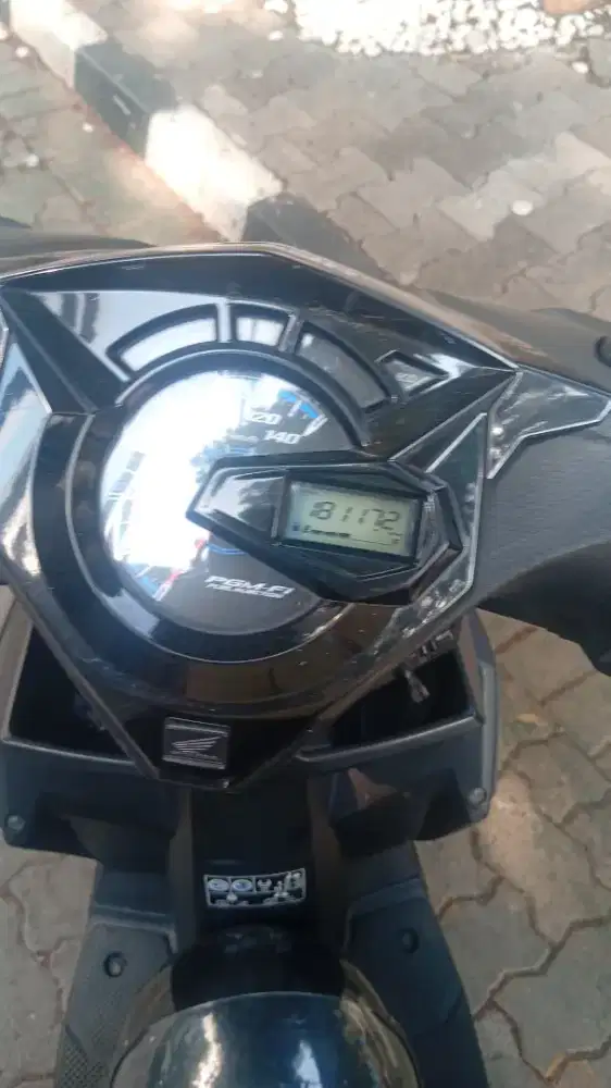Honda beat cbs warna hitam
