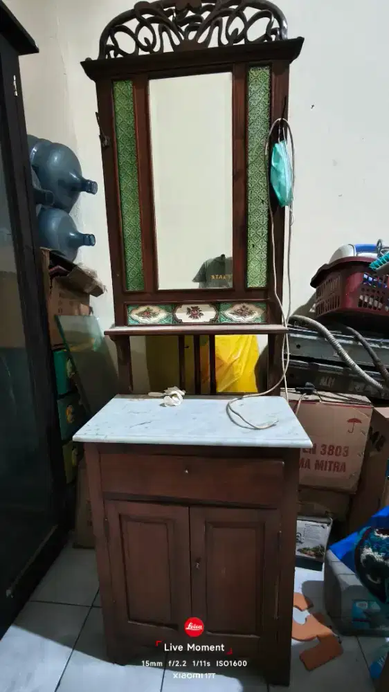perabot rumah vintage