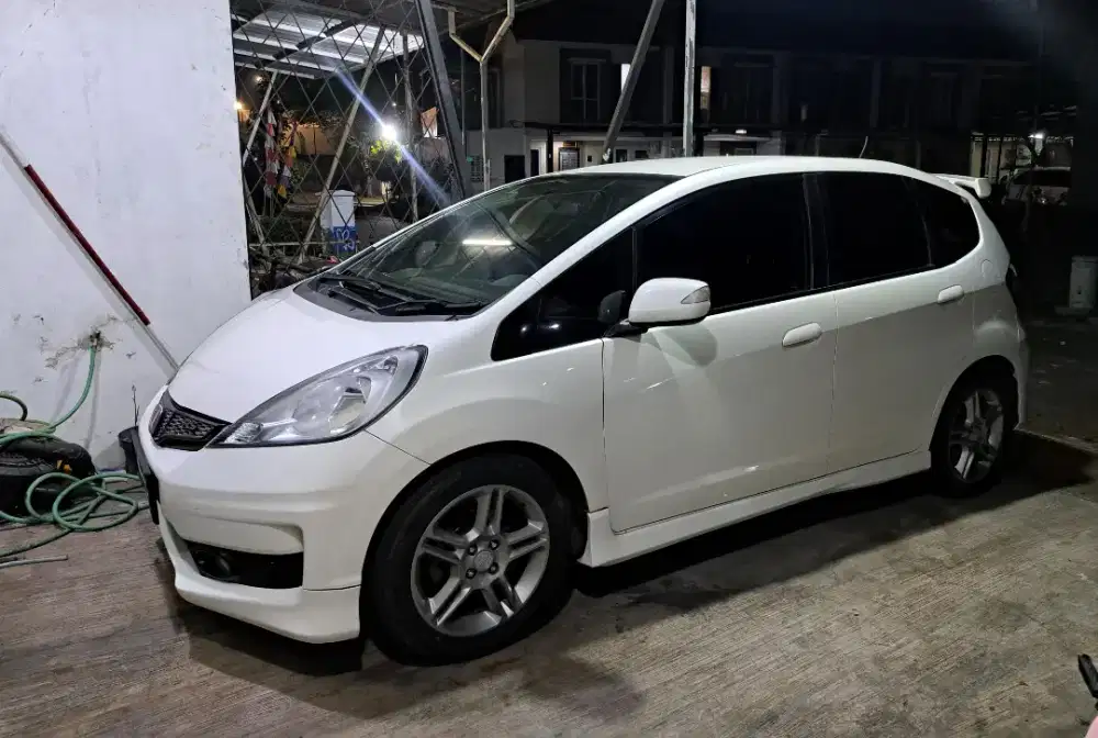 Honda Jazz 2011 Bensin