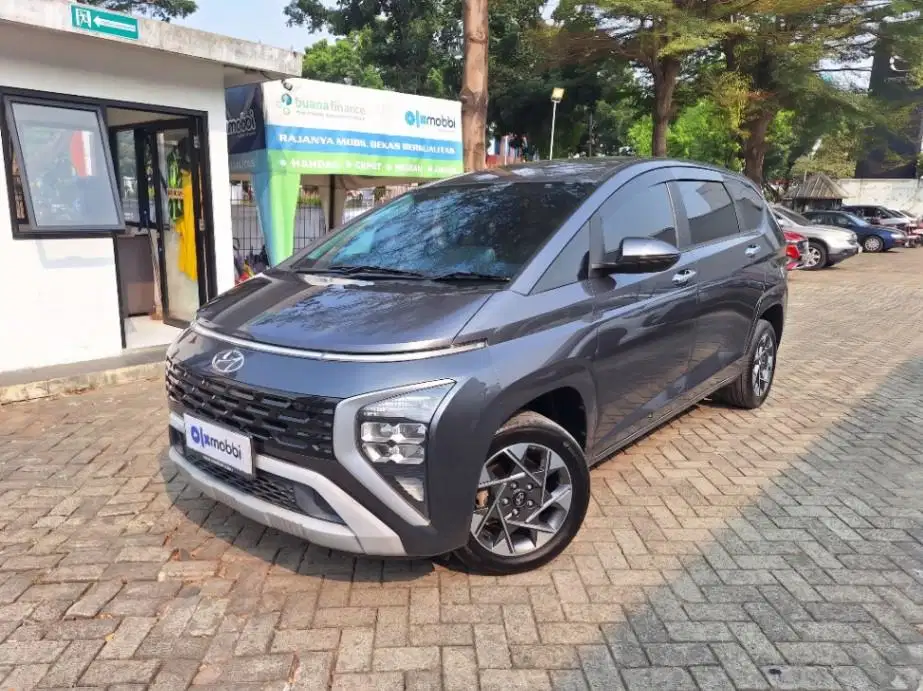 LOW DP Hyundai Stargazer 1.5 Prime Bensin-AT 2022 DKN