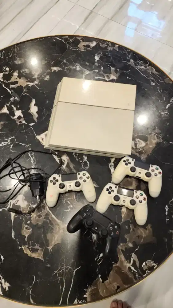 playstation 4 dijual uda jrg dipake ga sempet main