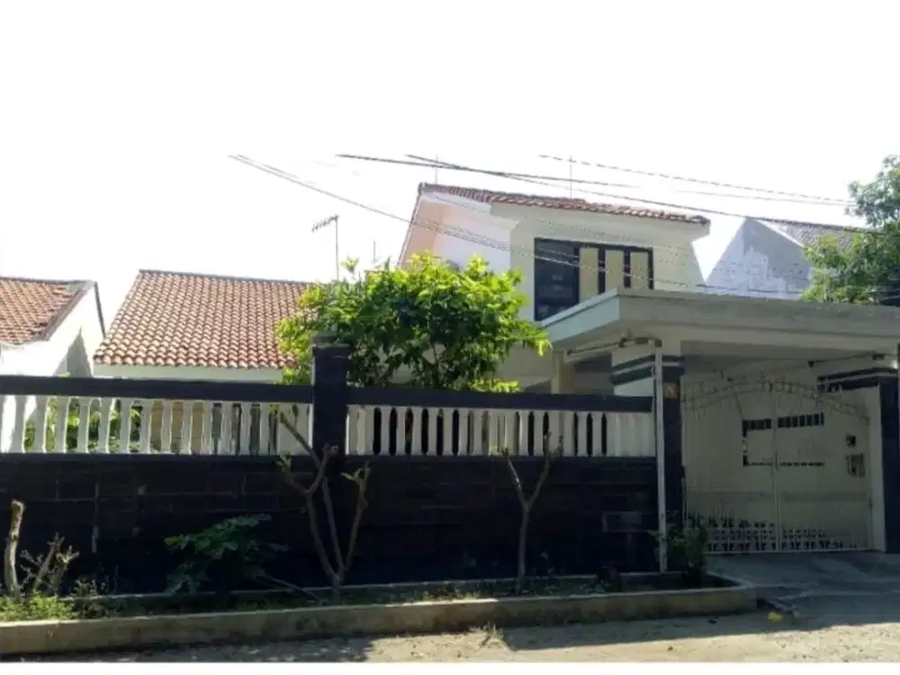 DIJUAL RUMAH AREA RUNGKUT