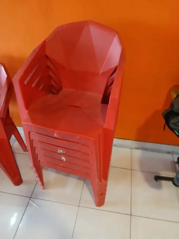 Kursi untuk resto