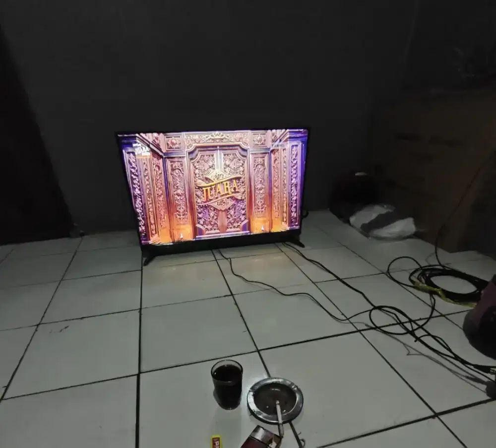 TV Sharp LED 32 inch