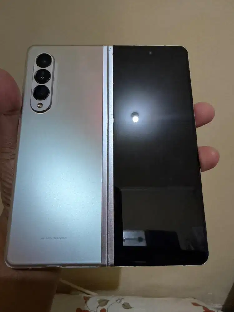 Samsung Z Fold 3 Ram 12 / 256 Resmi