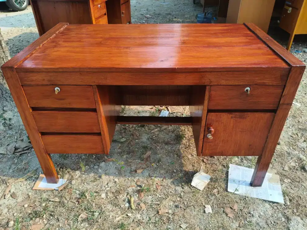 Meja kantor 2 laci dobel kanan kiri