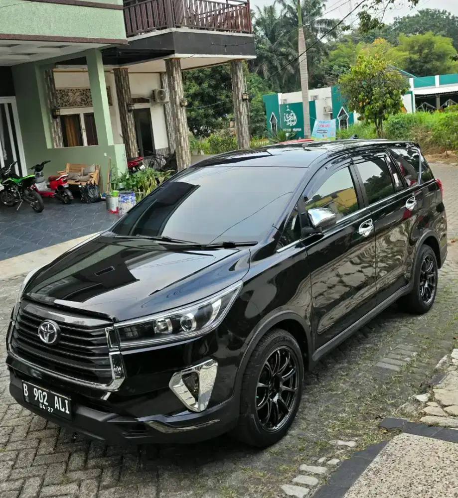 Innova V Matic Diesel Black Cakep