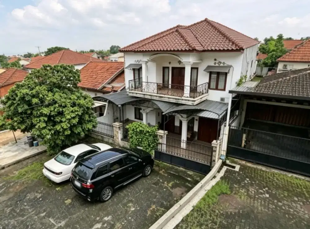 Rumah dijual cepat jalan sangat lebar lingkungan nyaman manyaran