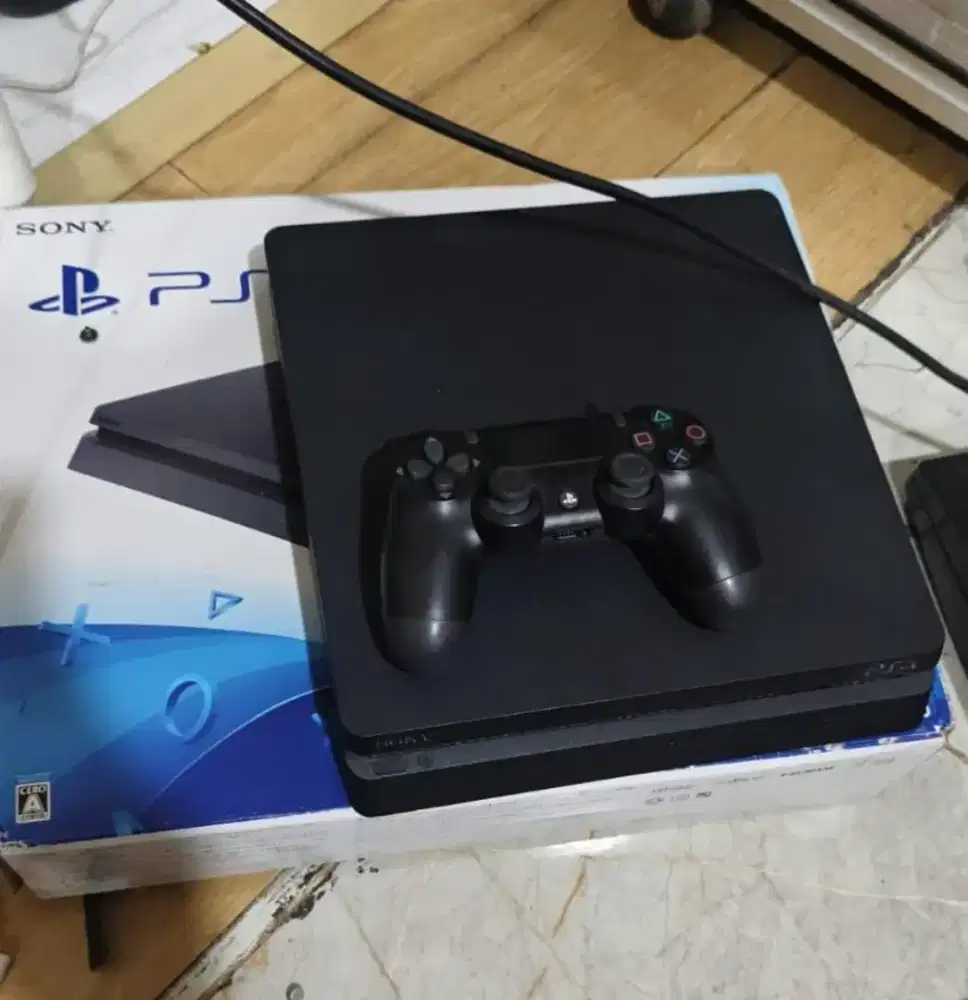 PS 4 SLIM 1TB SERI TERBARU DAN TERBAIK