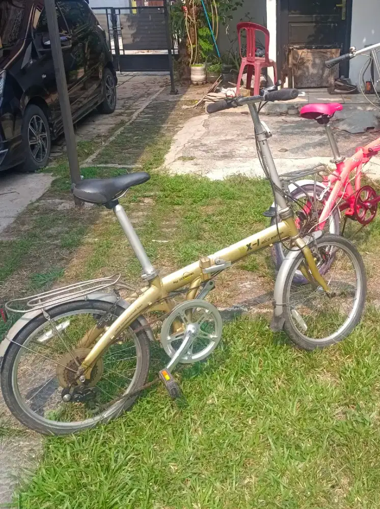 Sepeda lipat/folding bike x 1 gold edt