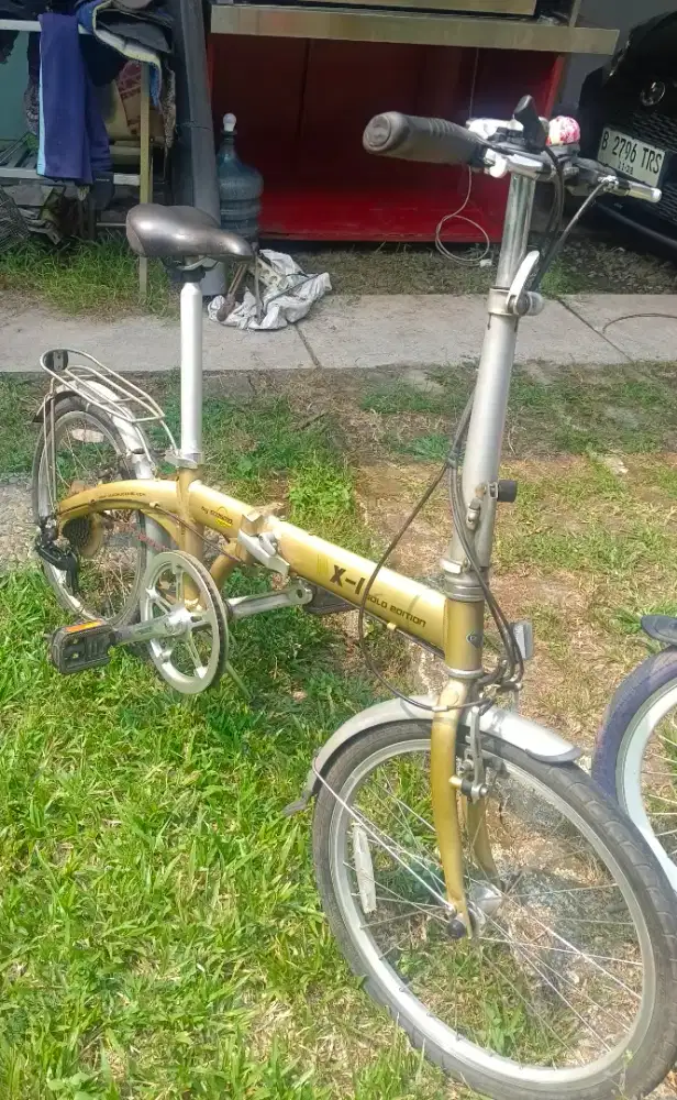 Sepeda lipat/folding bike x 1 gold edt