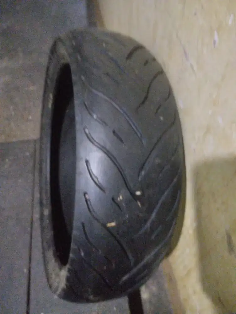 Jual aja dr PD ngk kepake..ban MTR tubles ring 17.160