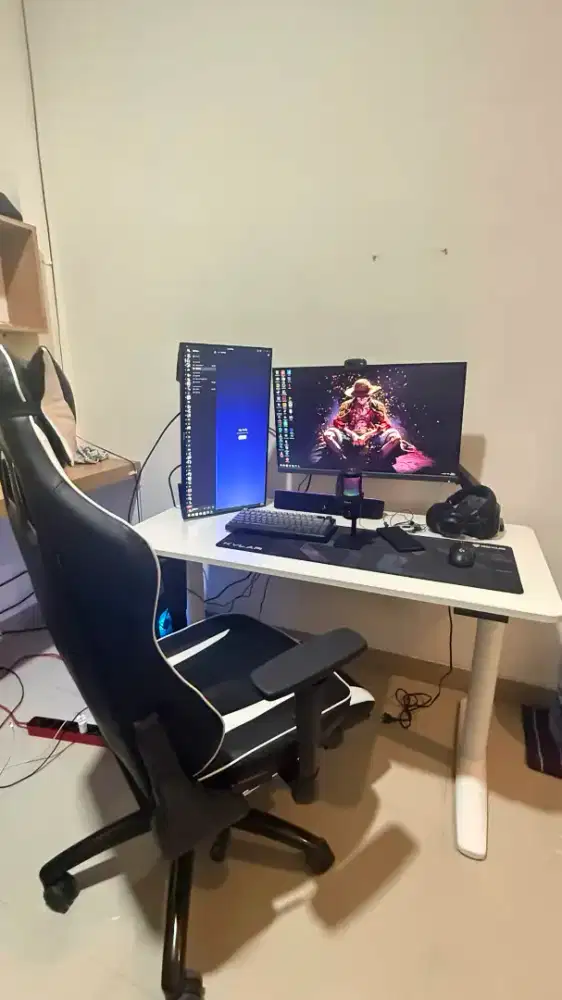 Jual meja gaming elektrik dan kursi gaming informa