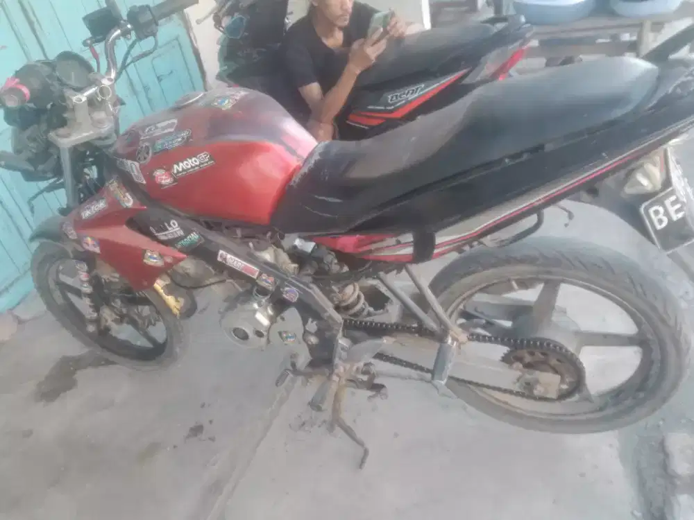 Dijual motor seadanya surat lengkap