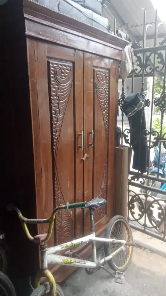 Lemari jati 2 pintu
