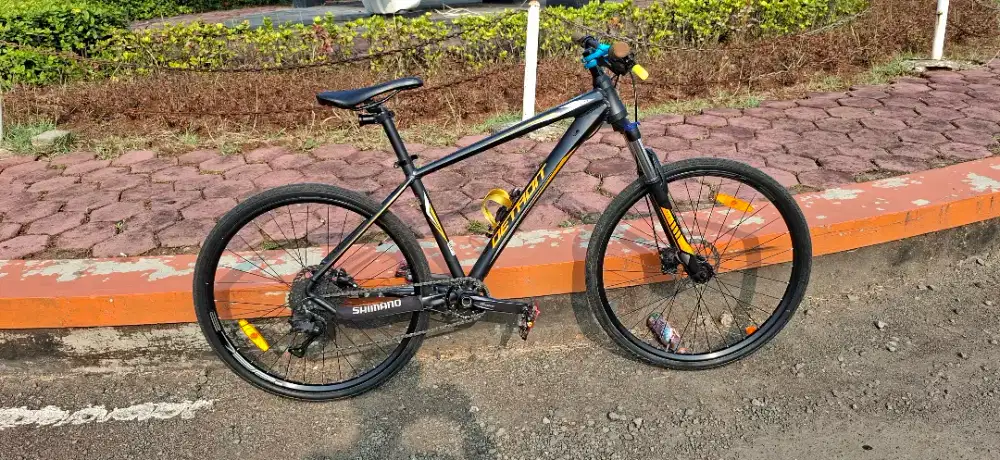 Sepeda mtb united detroid 2.1