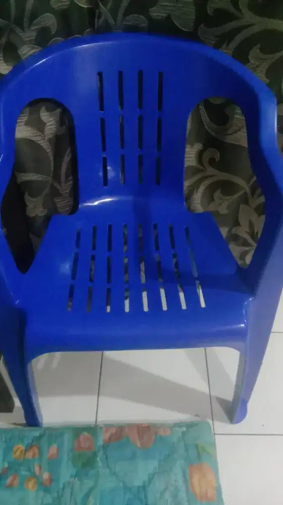 Dijual Kursi Plastik Sandaran Merk Lion Star Bekas