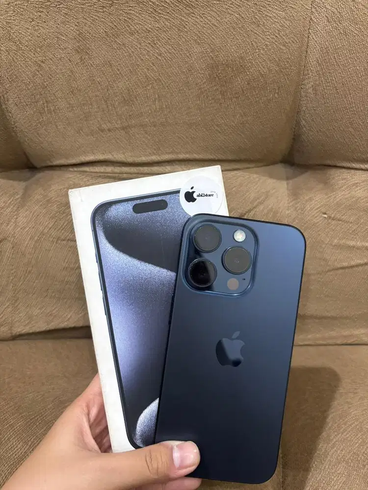 iPhone 15 Pro 128 GB Blue Titanium iBox