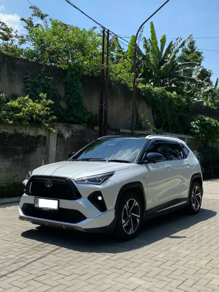 YARIS CROSS S GR TSS HYBRID TWO TONE