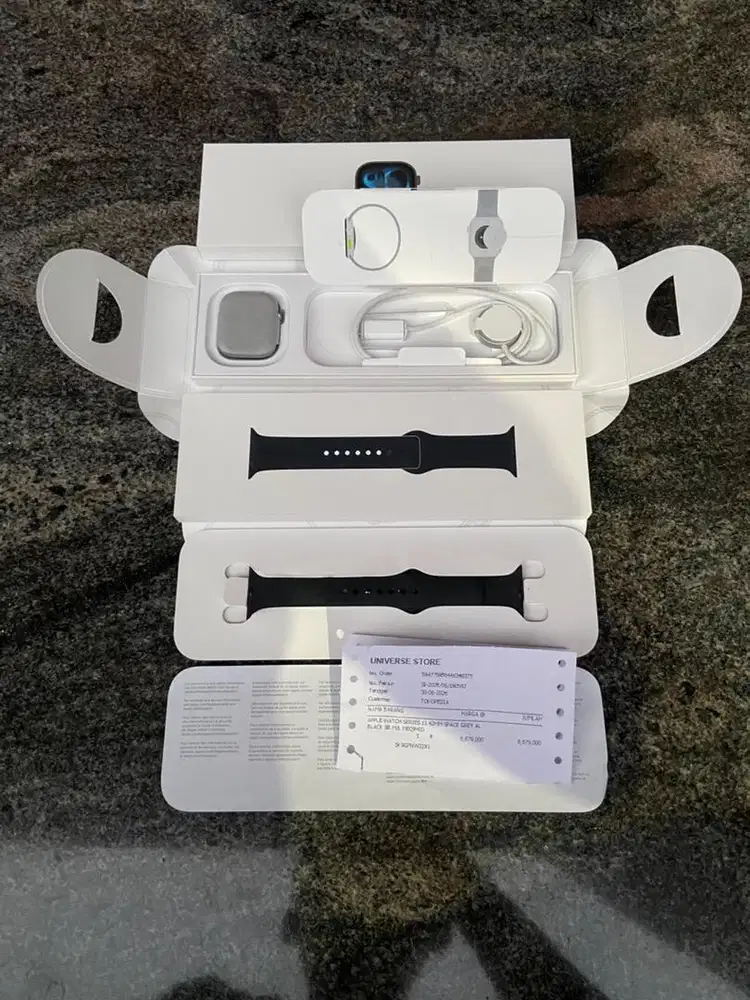 Apple watch Series 11 42mm Silver gray IBOX Resmi Garansi on BH 100%