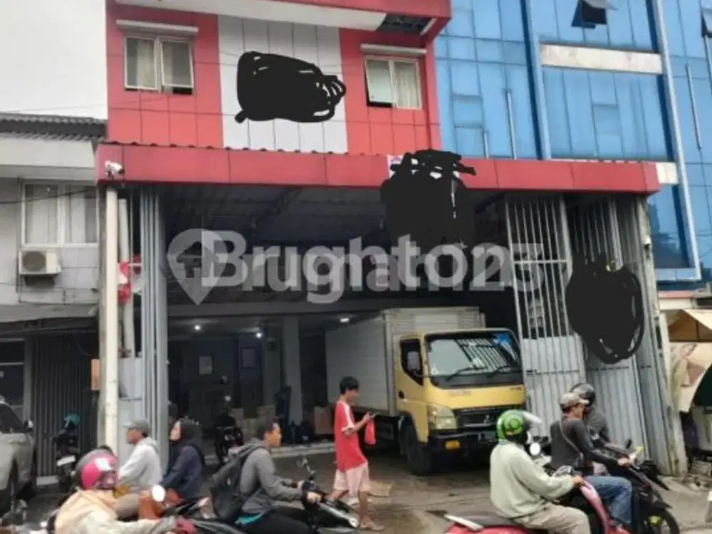 2 RUKO GANDENG 3 LANTAI DI KELAPA DUA, KEBON JERUK JAKARTA BARAT (KODE RMRG 2660)