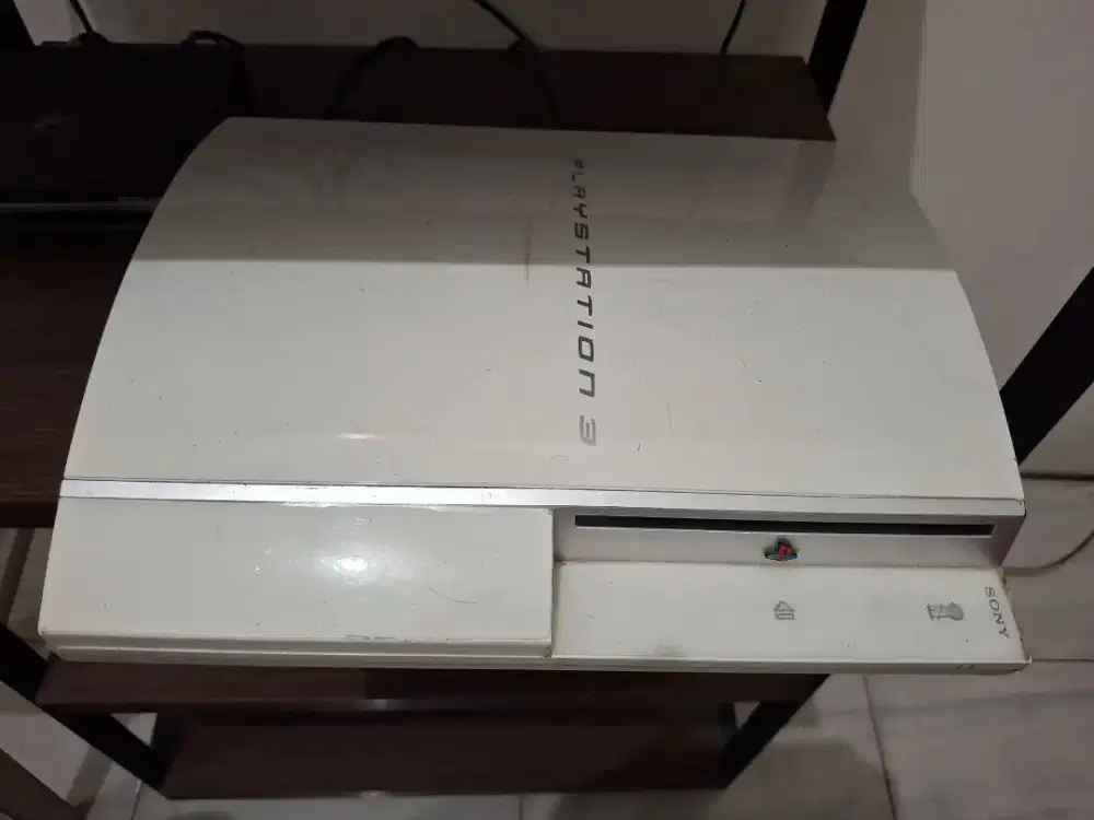 PS3 fat putih hardsk 256+stik 1+kabel
