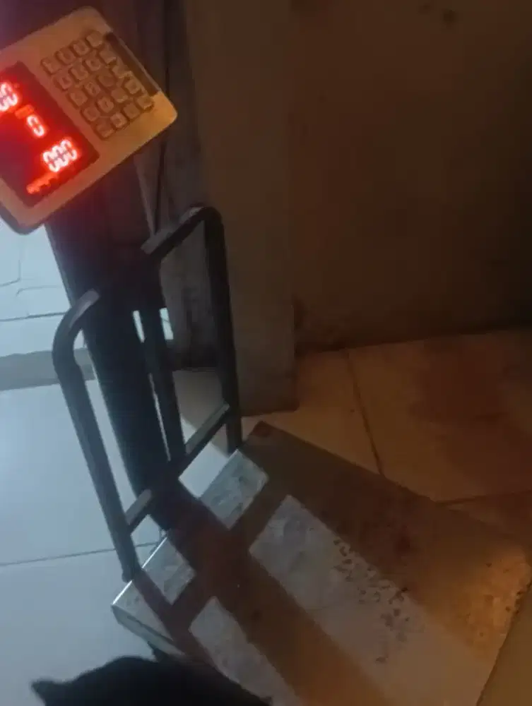 TIMBANGAN DIGITAL 150 KG