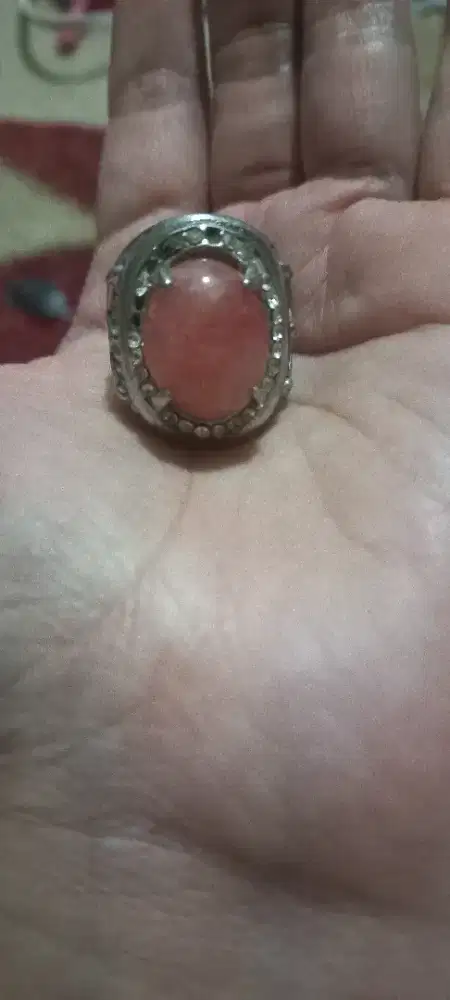 Batu cicin pink
