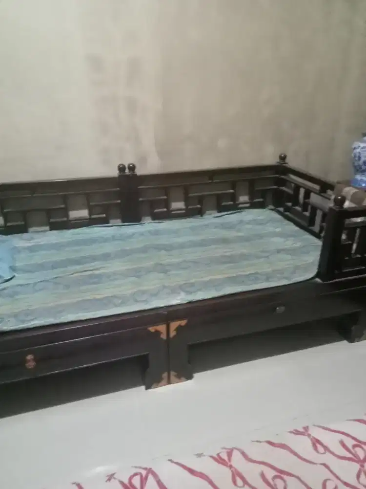Kursi kayu model bale2