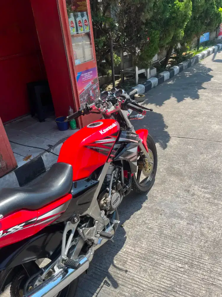 Yg hobi motor Kawasaki ninja