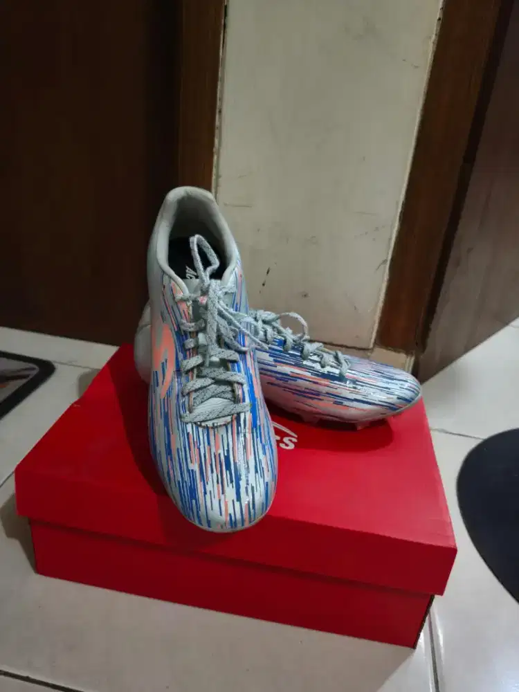 Jual Sepatu Bola Specs LightSpeed Reborn Size 38