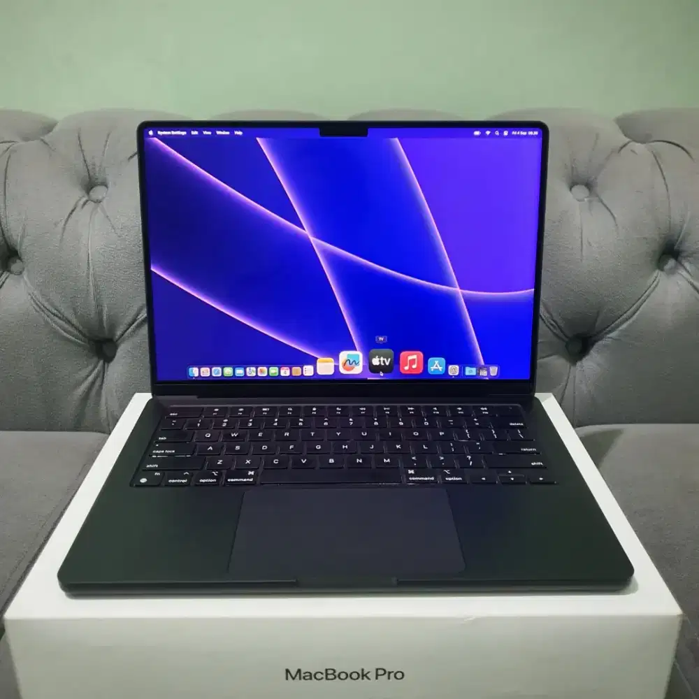 Apple Macbook Pro M4 2024 14 inch 16GB/512GB- Space Black IBox