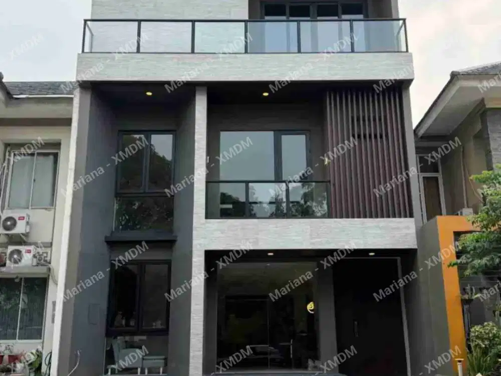 Rumah Brand new arstitik 3 lantai Alam sutera  Hadap taman  ,depan tidak ada tetangga.