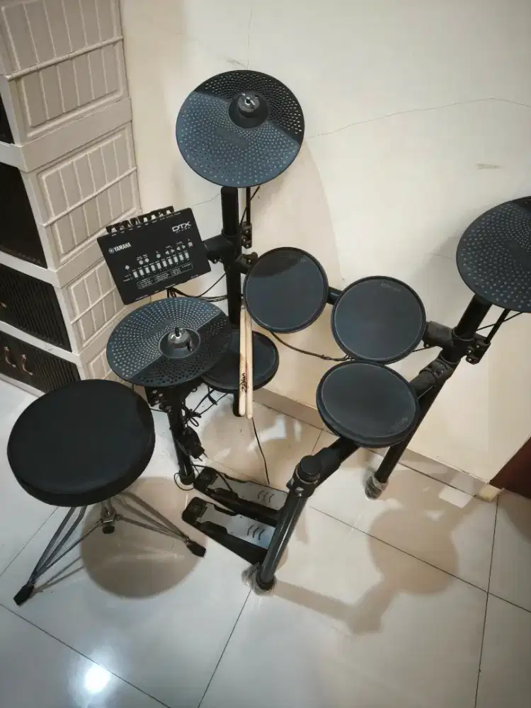 Drum Elektrik Yamaha with Kursi