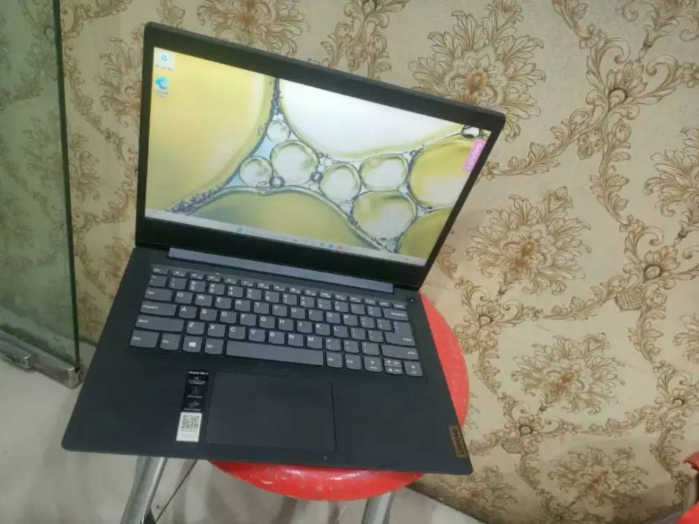 Lenovo ip3 N4020 ram 4 SSD NVMe 256 normal semua nya unit charger saja