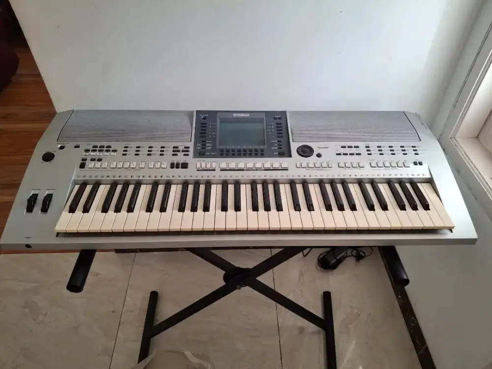 Dijual Keyboard PSR S-700 Beli dari baru like New Pemakaian Pribadi