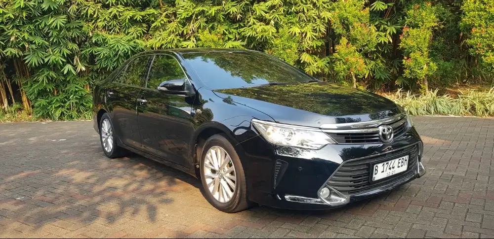 Camry 2.5 V 2015 Hitam