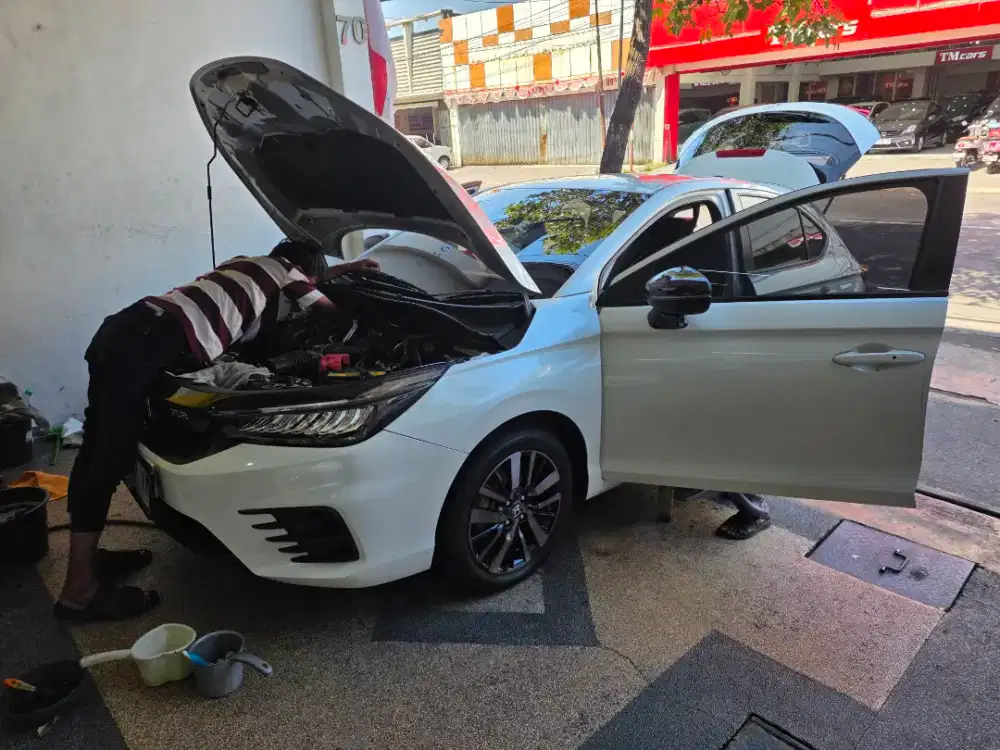 Honda city hb RS sensing 2023 KM36rb putih a/t hs citi at hatchback